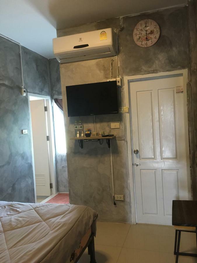 Innkhun House Urt Suratthani Airport Сураттхани Экстерьер фото