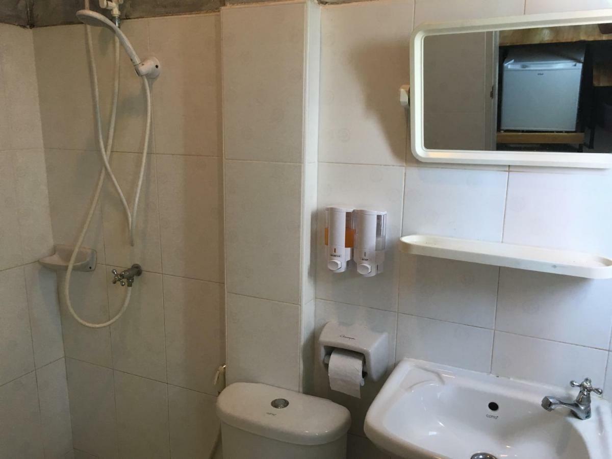 Innkhun House Urt Suratthani Airport Сураттхани Экстерьер фото