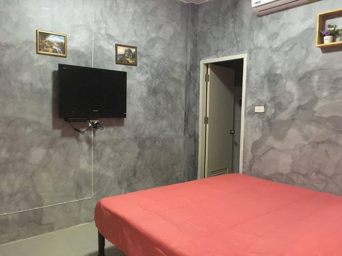 Innkhun House Urt Suratthani Airport Сураттхани Экстерьер фото